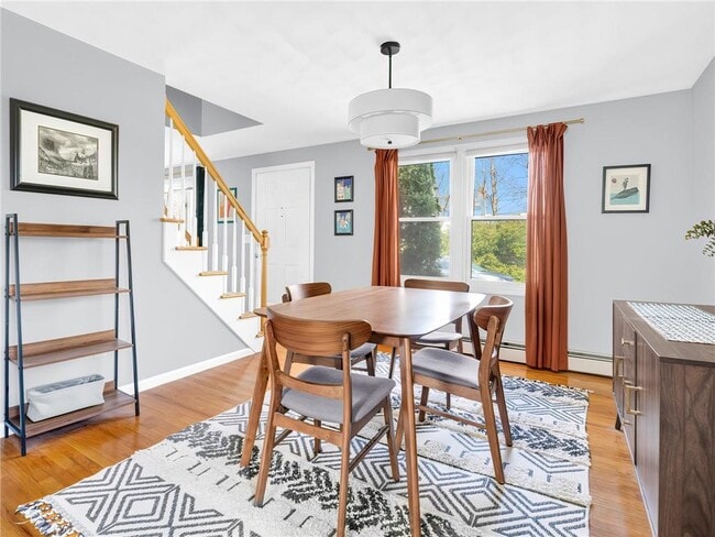 Building Photo - 32 Hamlin Ave