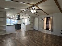 Building Photo - 3-Bed, 2-Bath Mobile Home in Agra