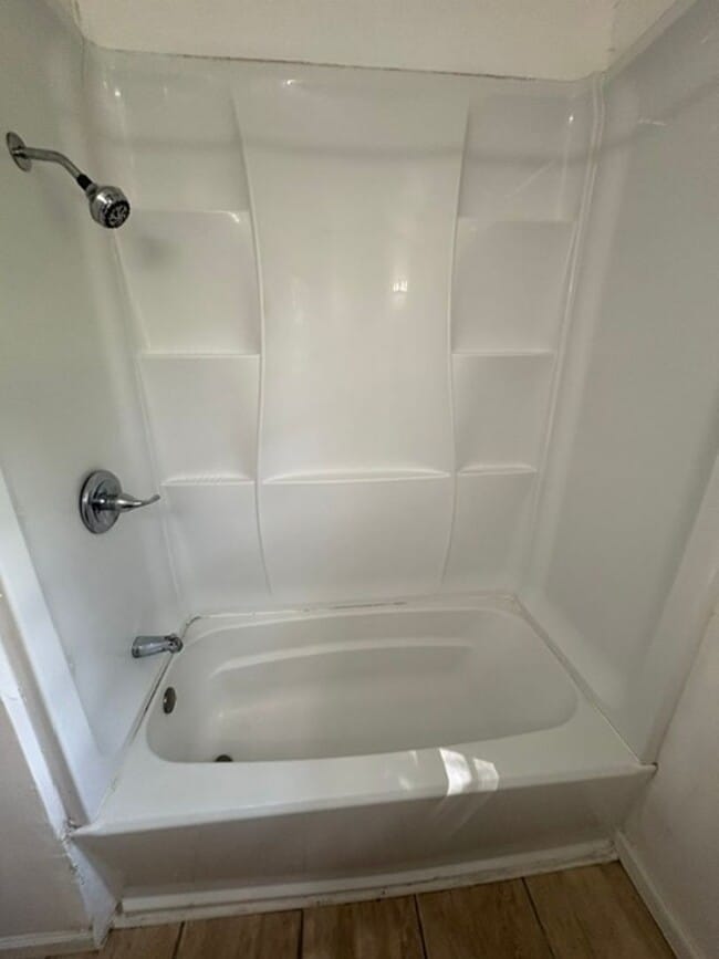 Building Photo - 271 Peachtree Cir