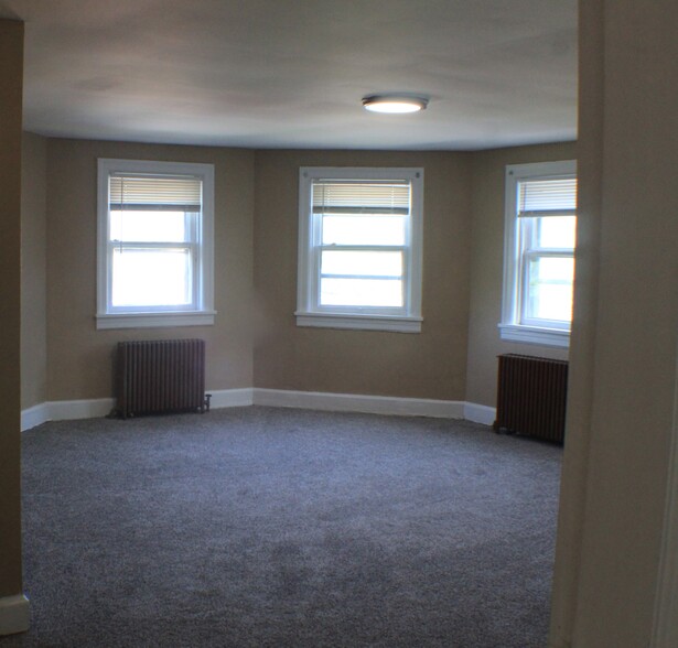 Freshly painted Livingroom - 266 S Prospect St