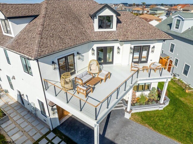 Building Photo - 31 Seaside Ct