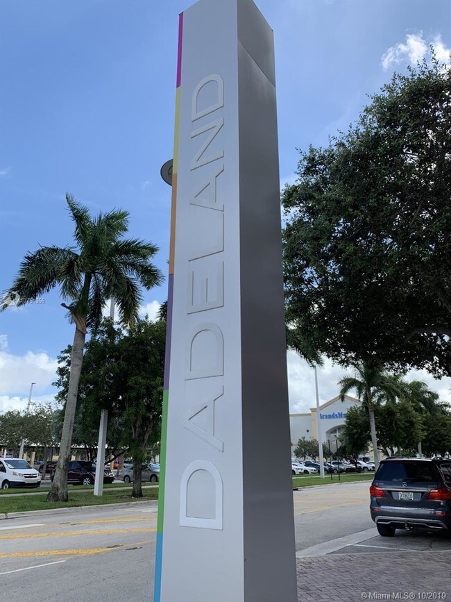 Building Photo - 7270 SW 88th St