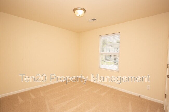 Building Photo - 365 Partisan Dr