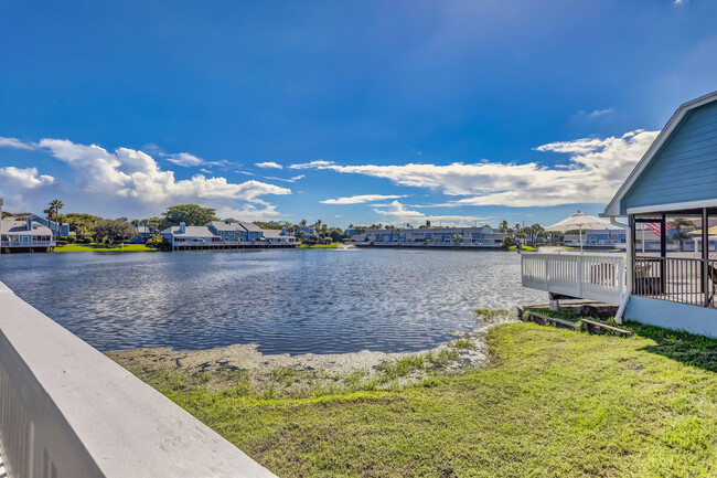 Building Photo - 1521 Ocean Dunes Cir