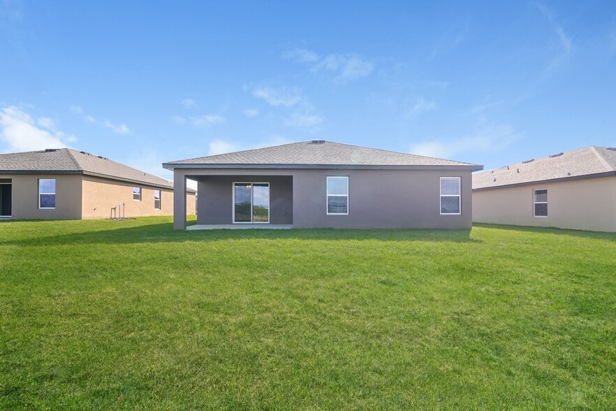 Building Photo - 1367 Swan Lake Cir