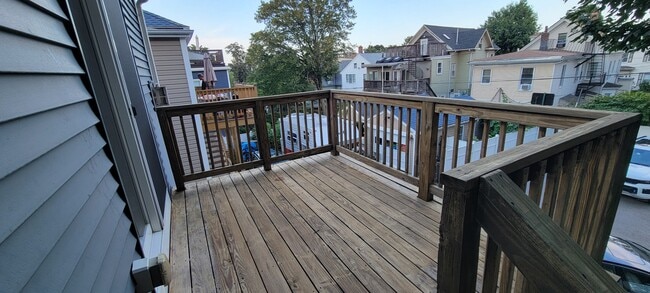 Private Deck - 46 Newport St