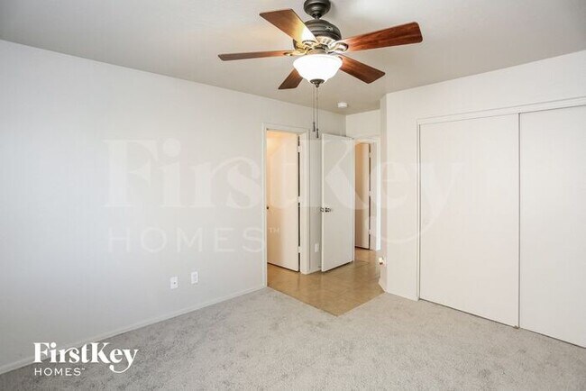 Building Photo - 12830 W Pershing St