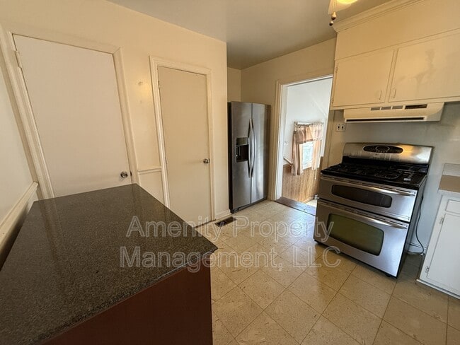 Building Photo - 21 Mansford Dr