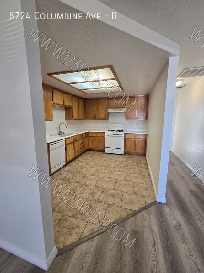 Building Photo - 8724 Columbine Ave