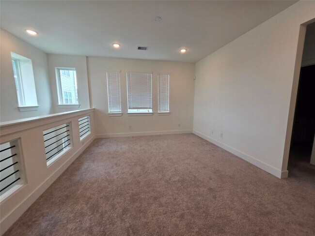 Building Photo - 18710 Colorado River Ln