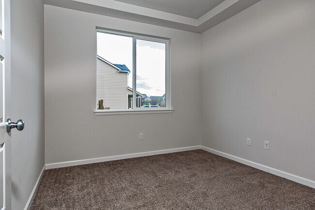 Building Photo - 14398 99th Way Southeast