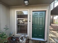 Building Photo - 929 Ridgepoint Ct