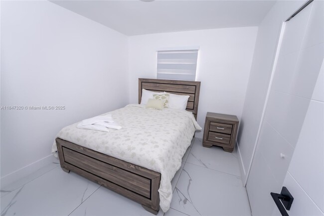 Building Photo - 11520 SW 57th St