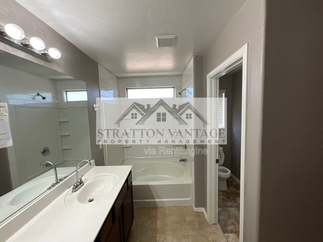 Building Photo - 2874 S Nielson St