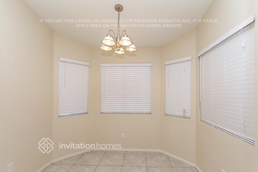 Building Photo - 923 Shadowfax Rd