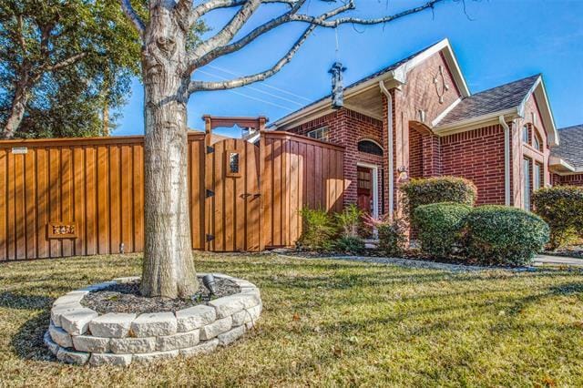 Building Photo - 18744 Gibbons Dr