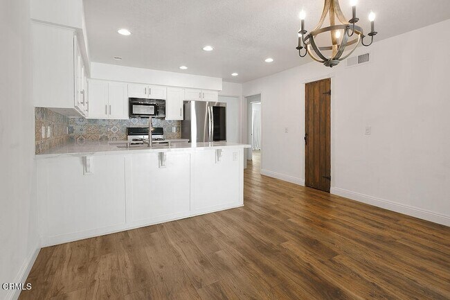 Building Photo - 1129 Glenbridge Cir