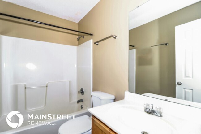 Building Photo - 3836 Clarion Dr