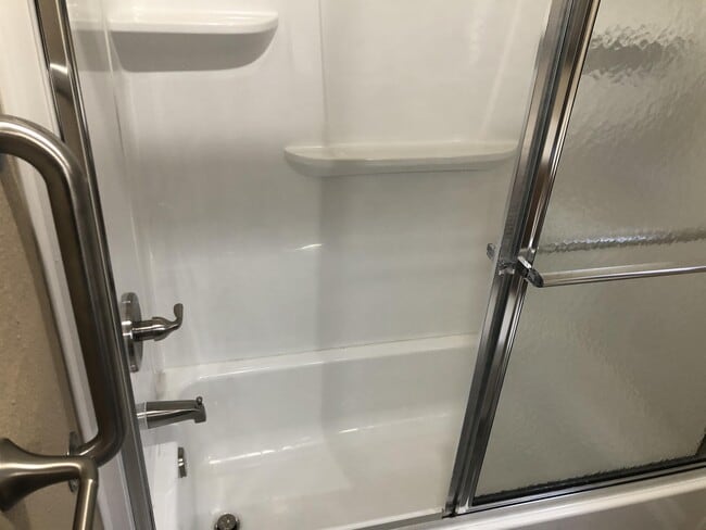 Building Photo - 167 W Rose St