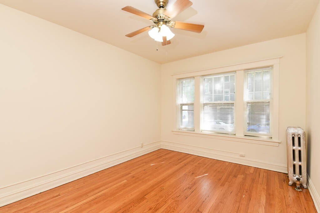 Building Photo - 3508 N Wolcott Ave