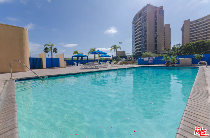 Building Photo - 4316 Marina City Dr