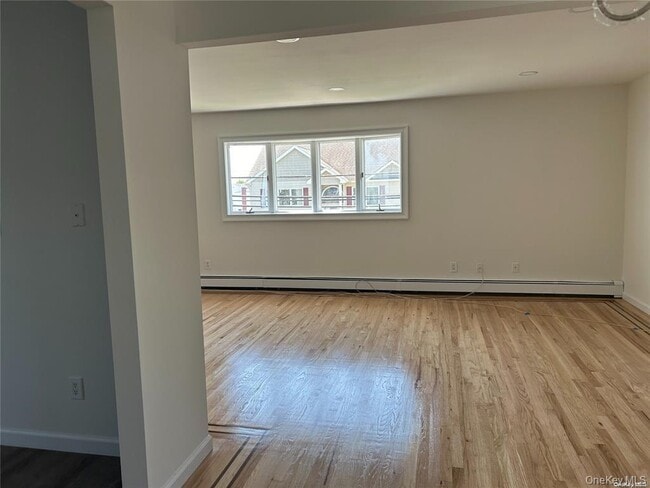 Building Photo - 3559 Bayview St