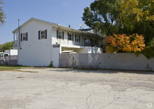 Primary Photo - Leisure Village MHC