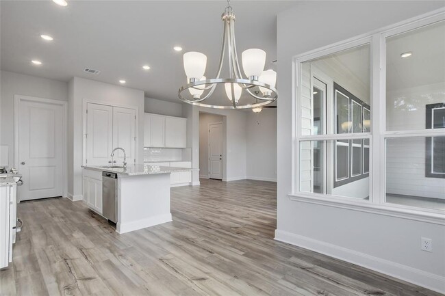 Building Photo - 112 Revere Dr