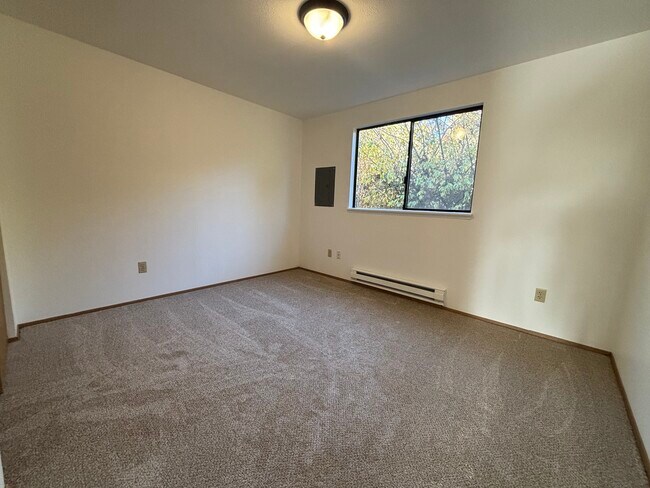 Building Photo - 2638 Cascade Trail