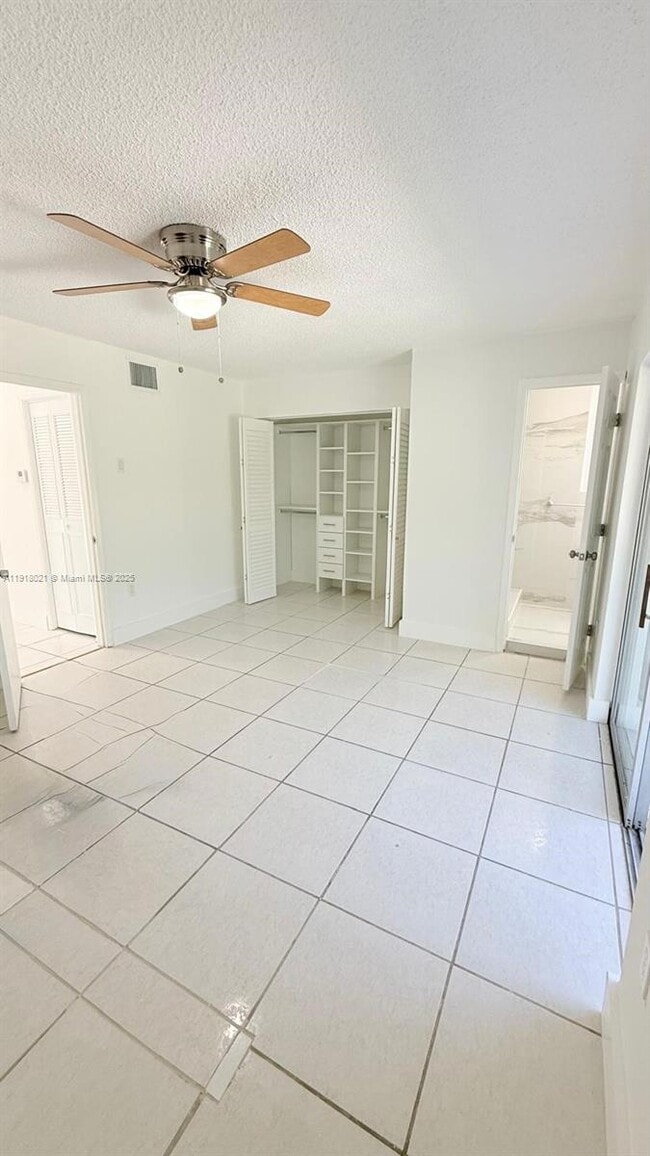 Building Photo - 20337 NE 2nd Ave