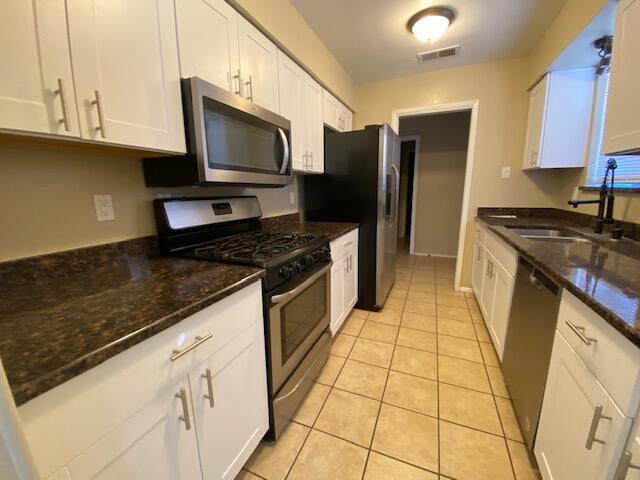 Building Photo - 500 Western Dr