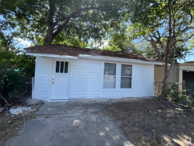 Building Photo - 259 Walton Ave