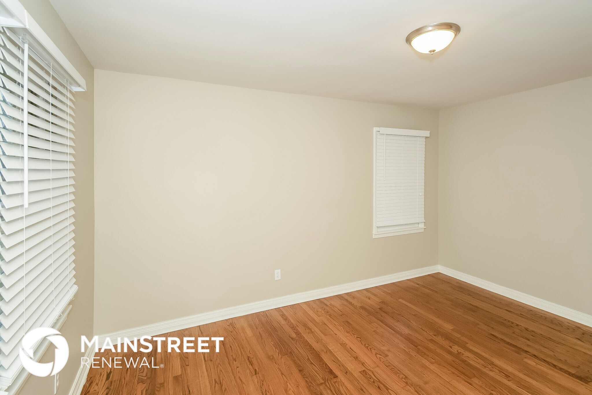 Building Photo - 513 Goldenrod Dr