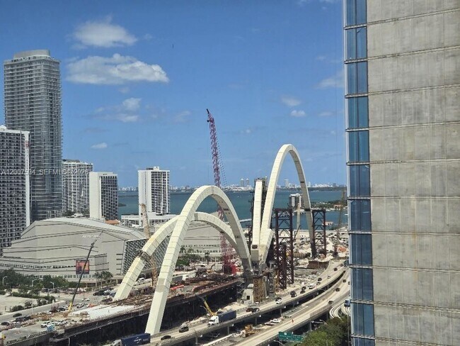 Building Photo - 20 NE 11th St