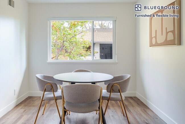 Building Photo - 20200 Lucille Ave