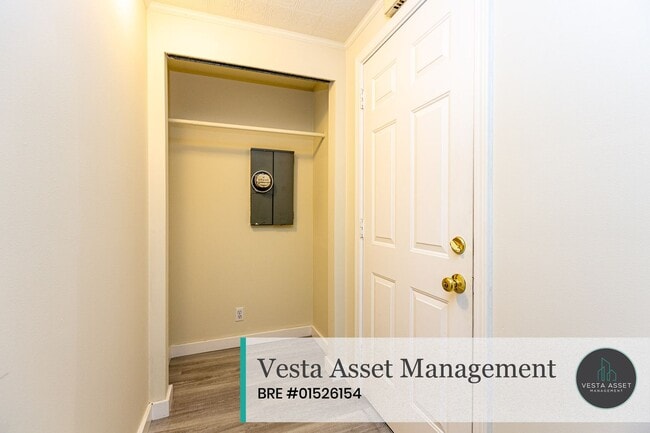 Building Photo - 1938-1940 Jefferson St