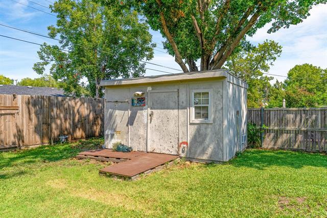 Building Photo - 1517 Williamsburg Dr