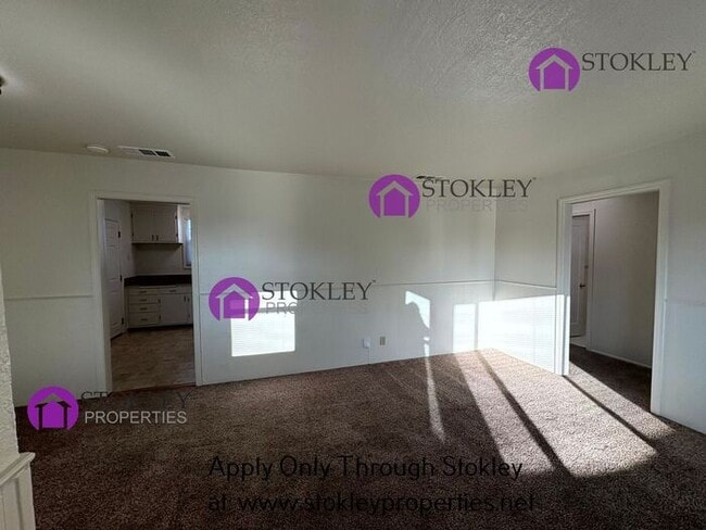 Building Photo - 2841 Crawford St