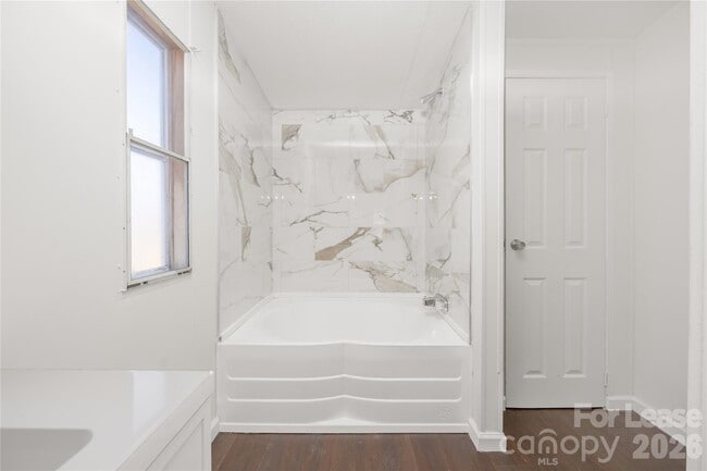 Building Photo - 1144 Eulalia Ln