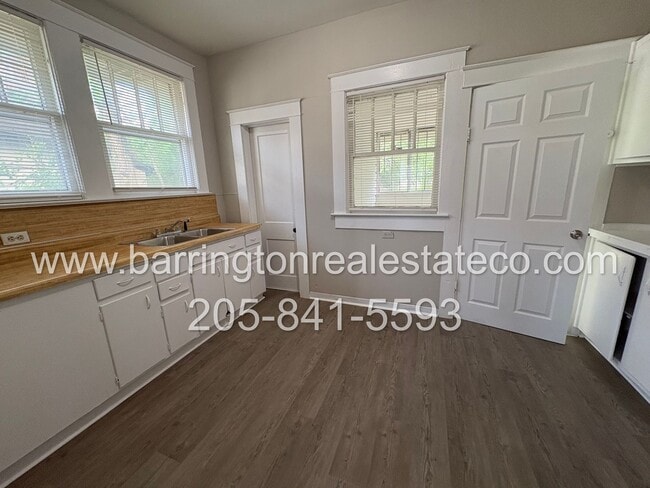 Building Photo - 1429 Alabama Ave SW