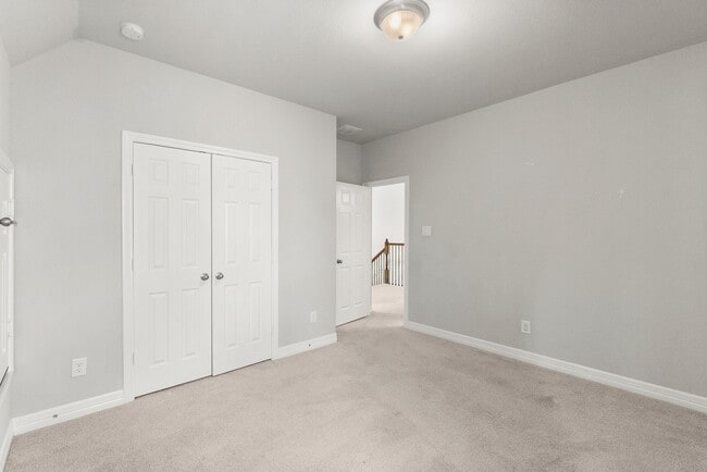 Building Photo - 2840 Jehlon Ln
