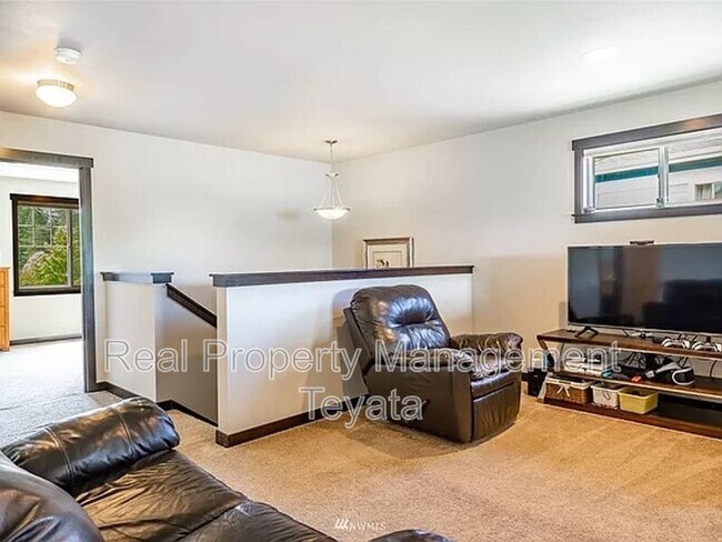 Building Photo - 4352 Castlerock Dr