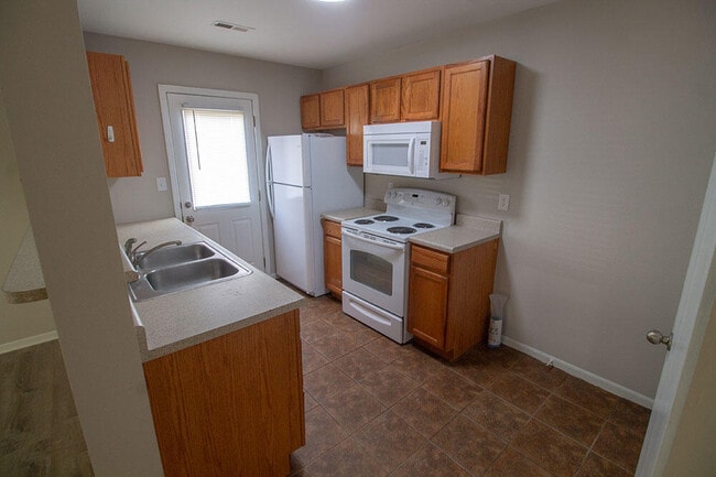 Building Photo - 1401 Bodie Dr