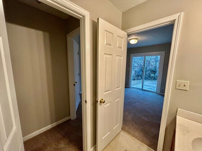 Building Photo - 219 Simba Way