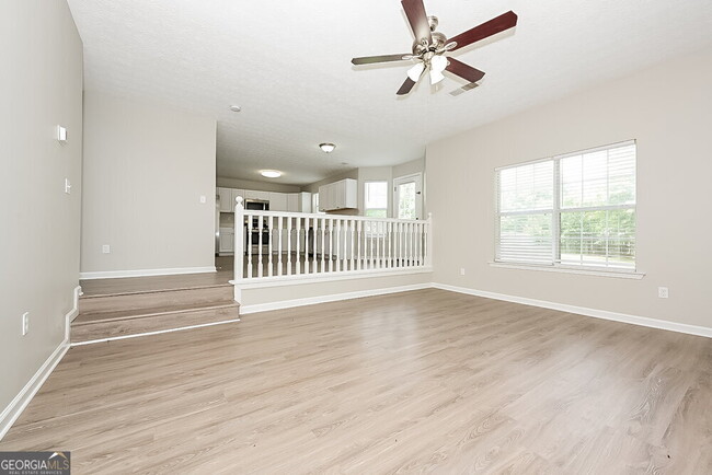 Building Photo - 468 Grove Park Dr