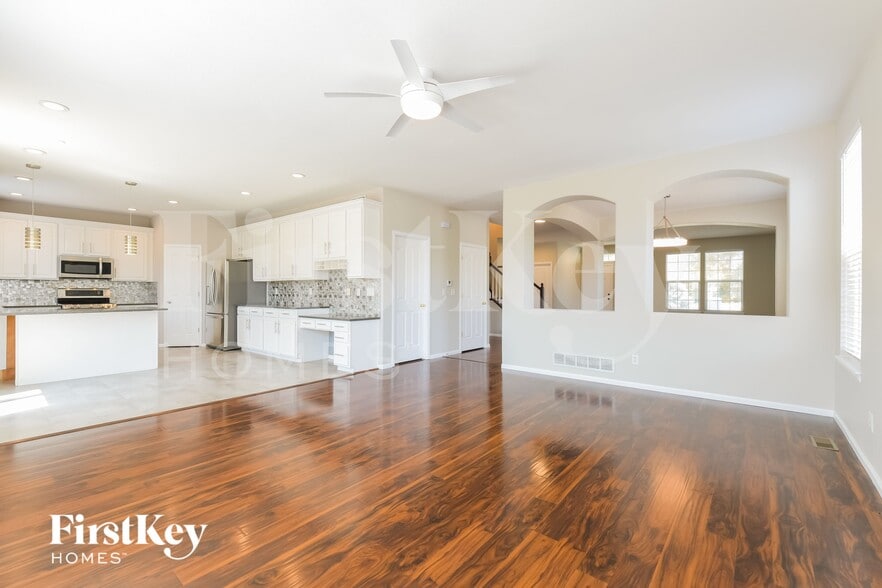 Building Photo - 4886 Mt Massive Dr