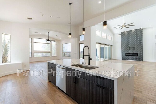 Building Photo - 13607 E Geronimo Rd