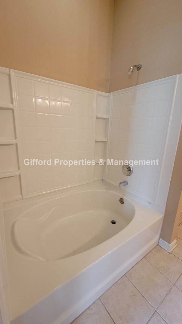 Building Photo - Beautiful Stonefield at Bartram Park Townhome