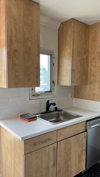 Building Photo - 426 Fir St