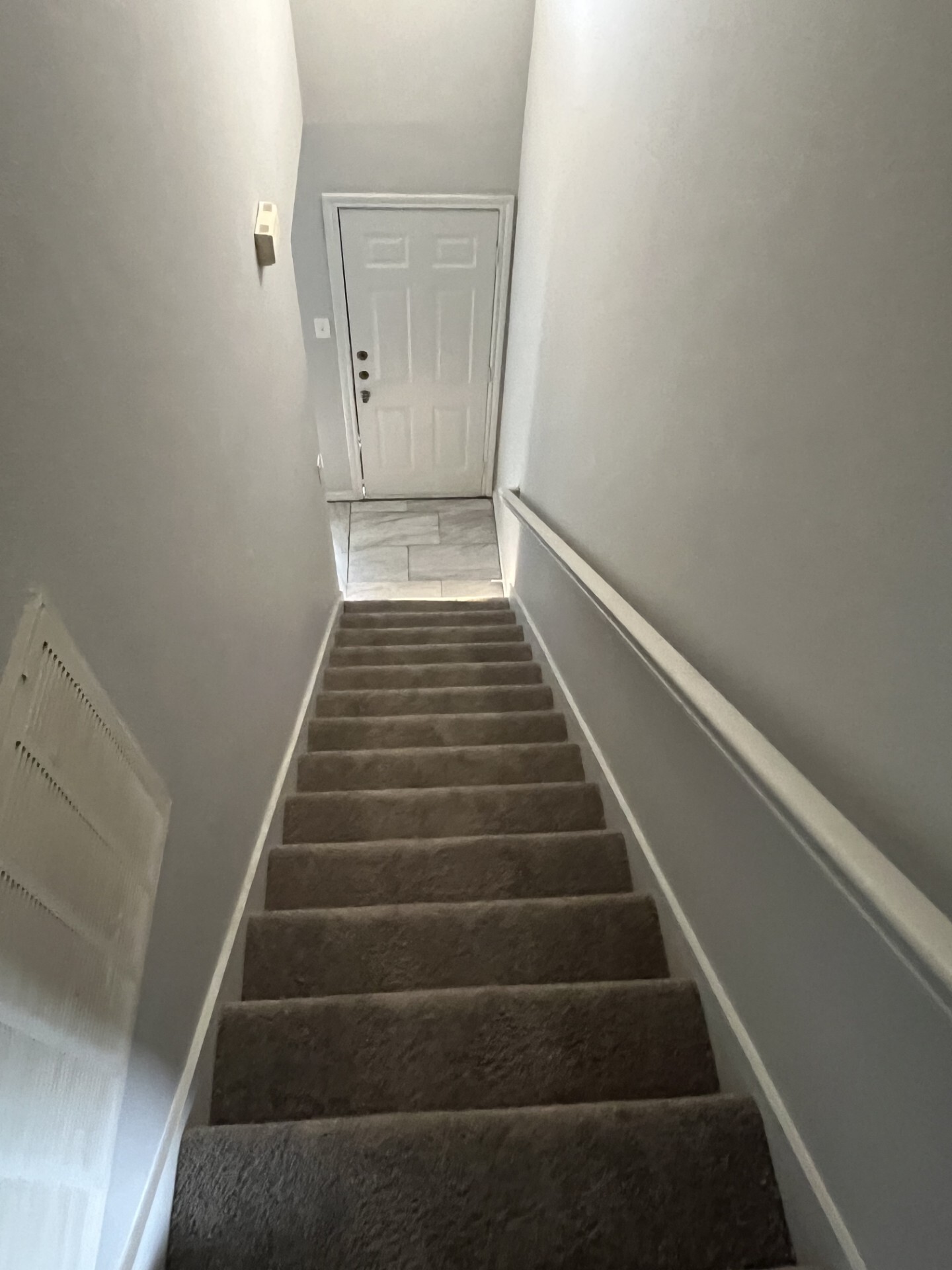 Two stories, second floor has carpet - 2760 Sunset Strip Dr